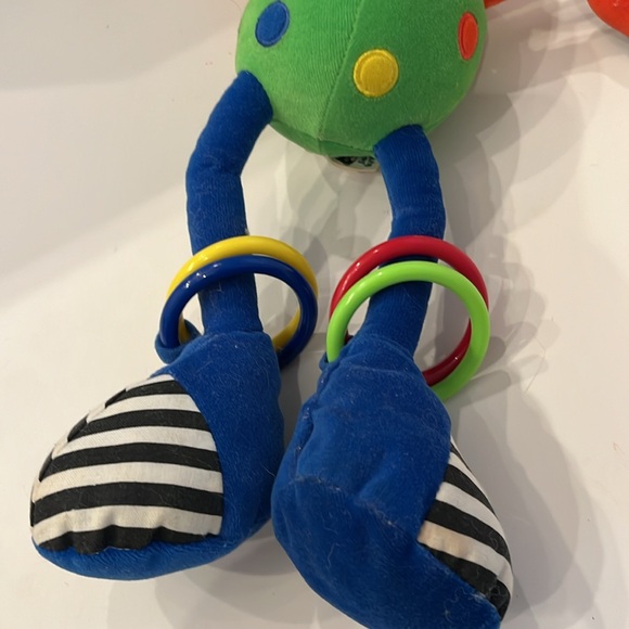 Jellycat Jellybaby Infant Baby Giraffe Chime Plush Toy - Retired - Picture 4 of 10